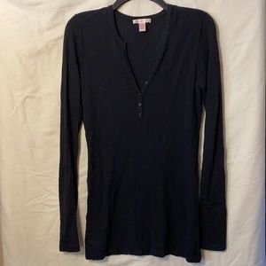 MALIKA Long Sleeve Henley Knit V Neck Top